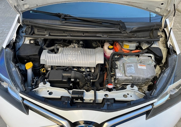 Toyota Yaris cena 43000 przebieg: 28300, rok produkcji 2016 z Góra małe 562